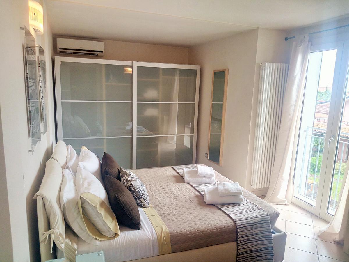 Apartamento Casa Bonotto Desenzano del Garda Exterior foto
